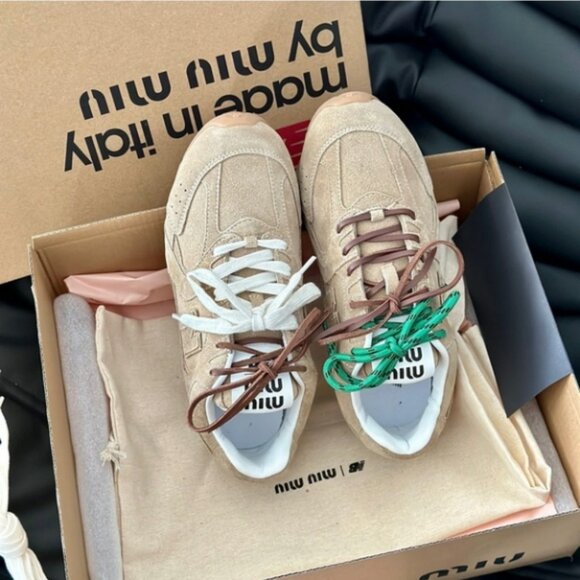 NWB Miu Miu x New Balance 530 SL Sneakers - Picture 5 of 9